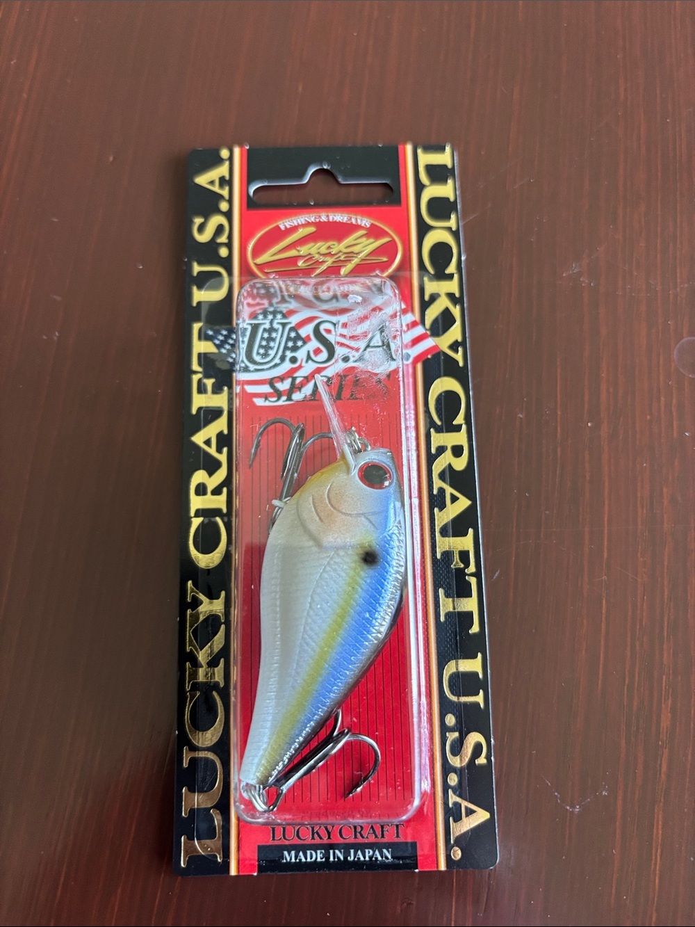 Lucky Craft LC 2. ORT Floating Pearl Threadfin Shad fishing lure